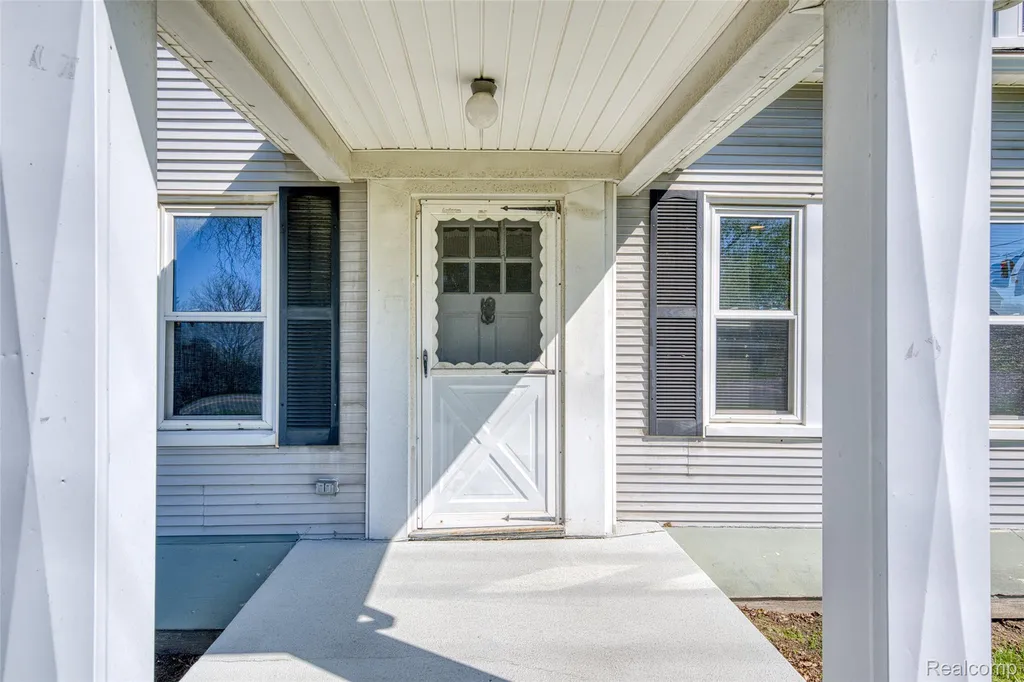 2218 Wixom Road Commerce Charter Township MI 48382