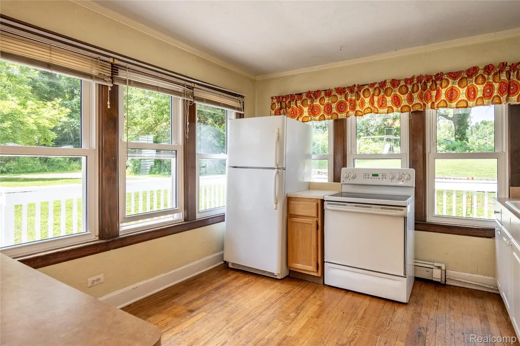 2218 Wixom Road Commerce Charter Township MI 48382