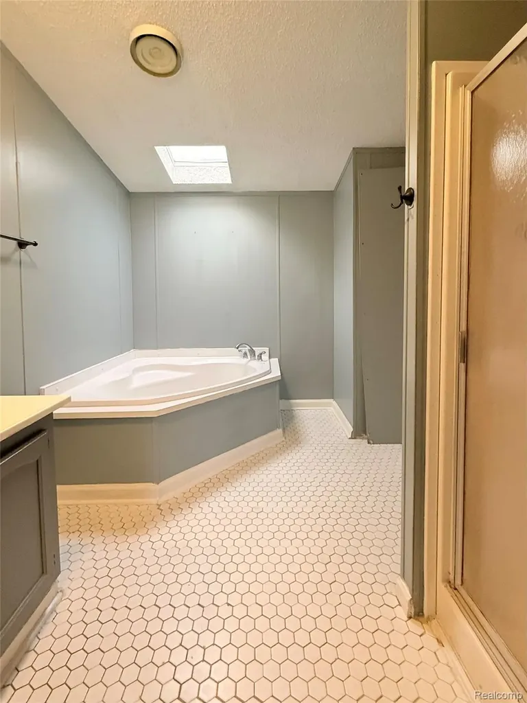 7033 E Mount Morris Road Richfield Township MI 48463