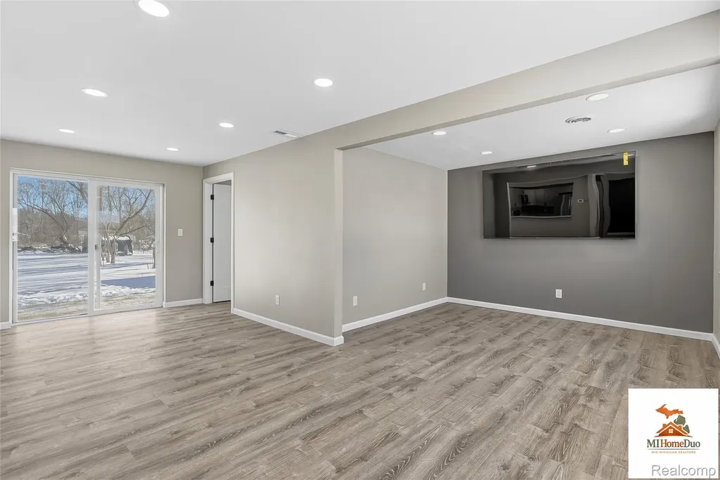 713 S Mill Street Clio City MI 48420