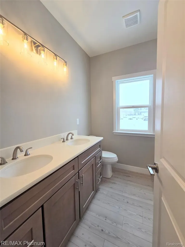 13295 Westwinds Drive Fenton Charter Township MI 48451