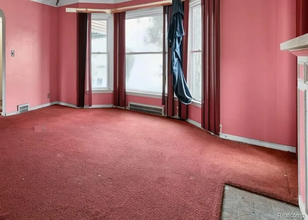 12346 Elmdale Street Detroit City MI 48213