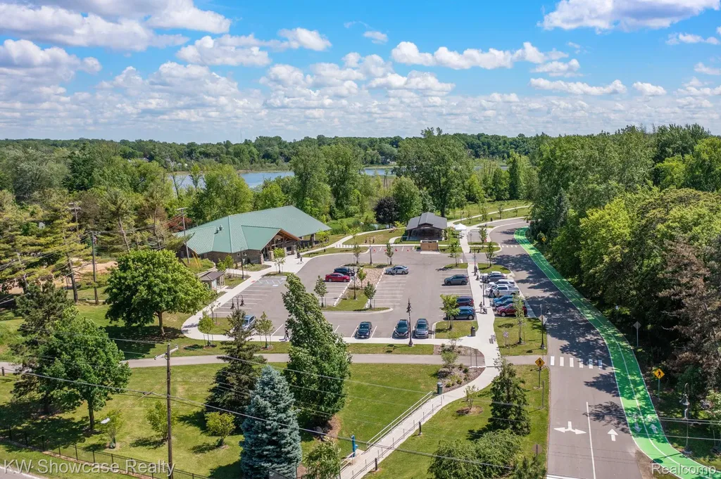 1815 E Lake Drive Novi City MI 48377