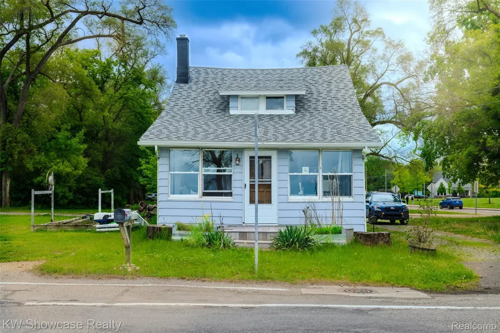 1815 E Lake Drive Novi City MI 48377