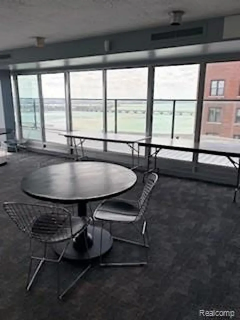 8200 Jefferson Avenue Detroit City MI 48214