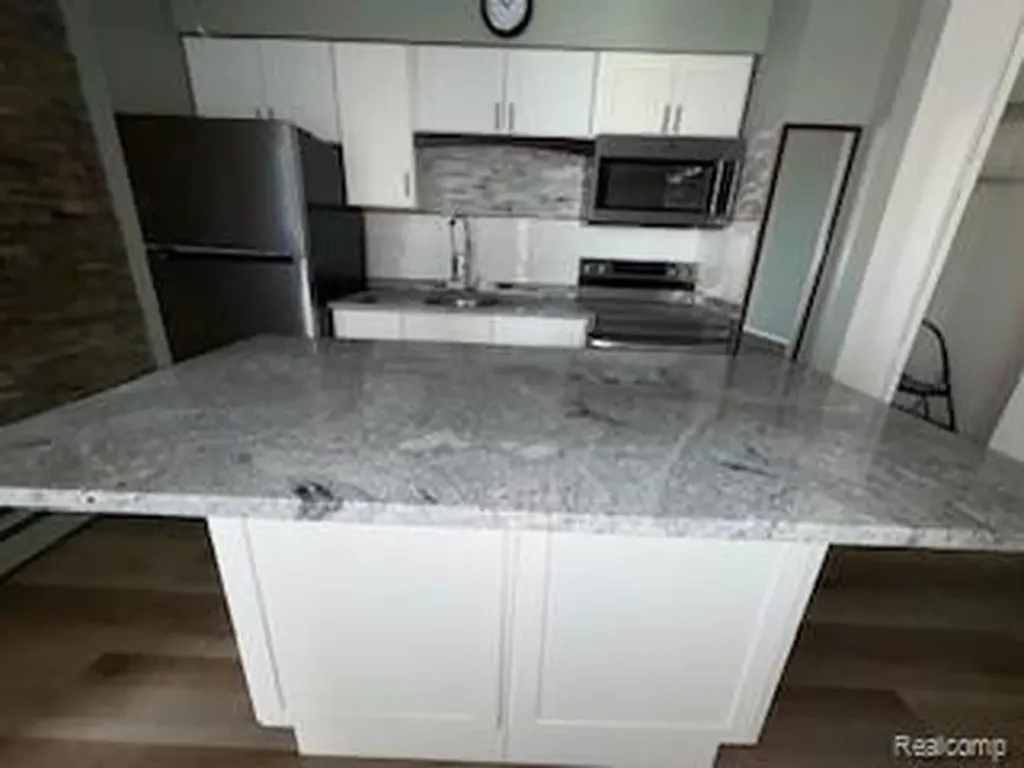 8200 Jefferson Avenue Detroit City MI 48214