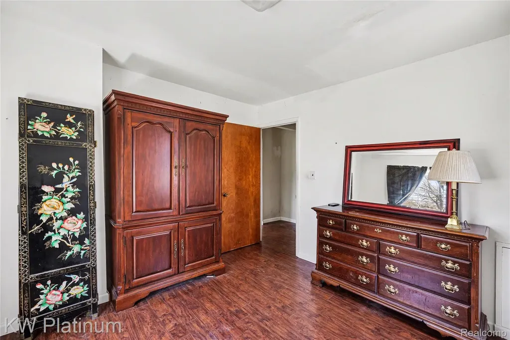 27135 Ballard Street Harrison Charter Township MI 48045