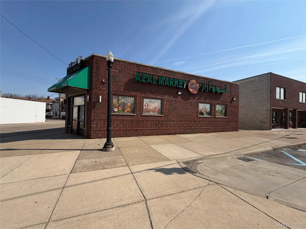 10135 Dix Dearborn City MI 48120