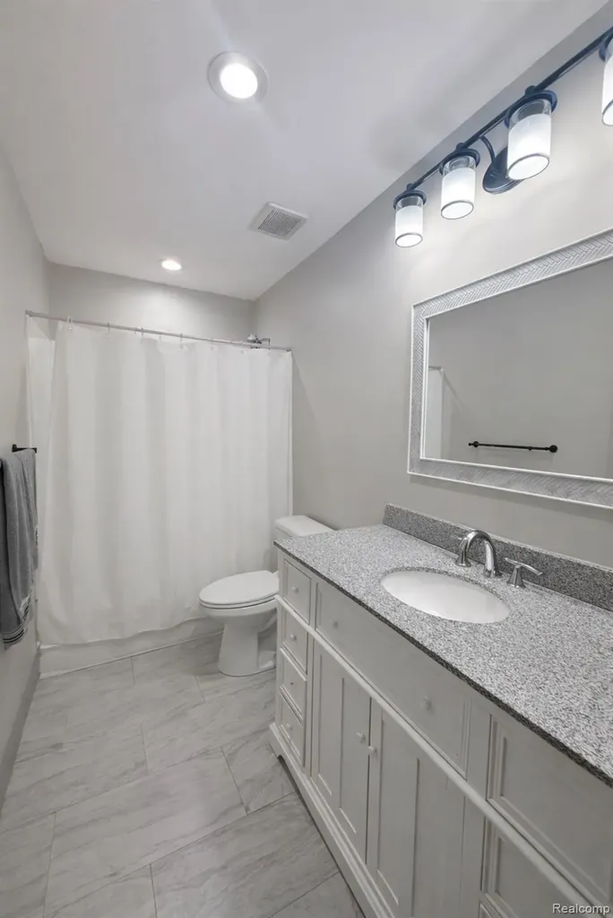 30155 Fort Road Brownstown Charter Township MI 48173