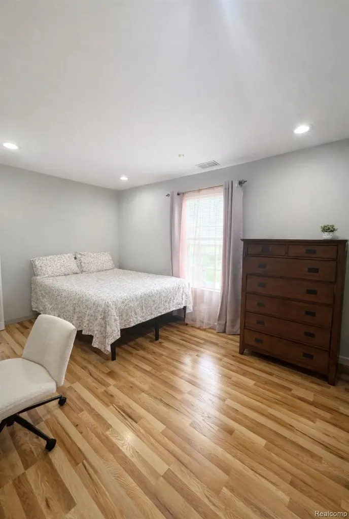 30155 Fort Road Brownstown Charter Township MI 48173
