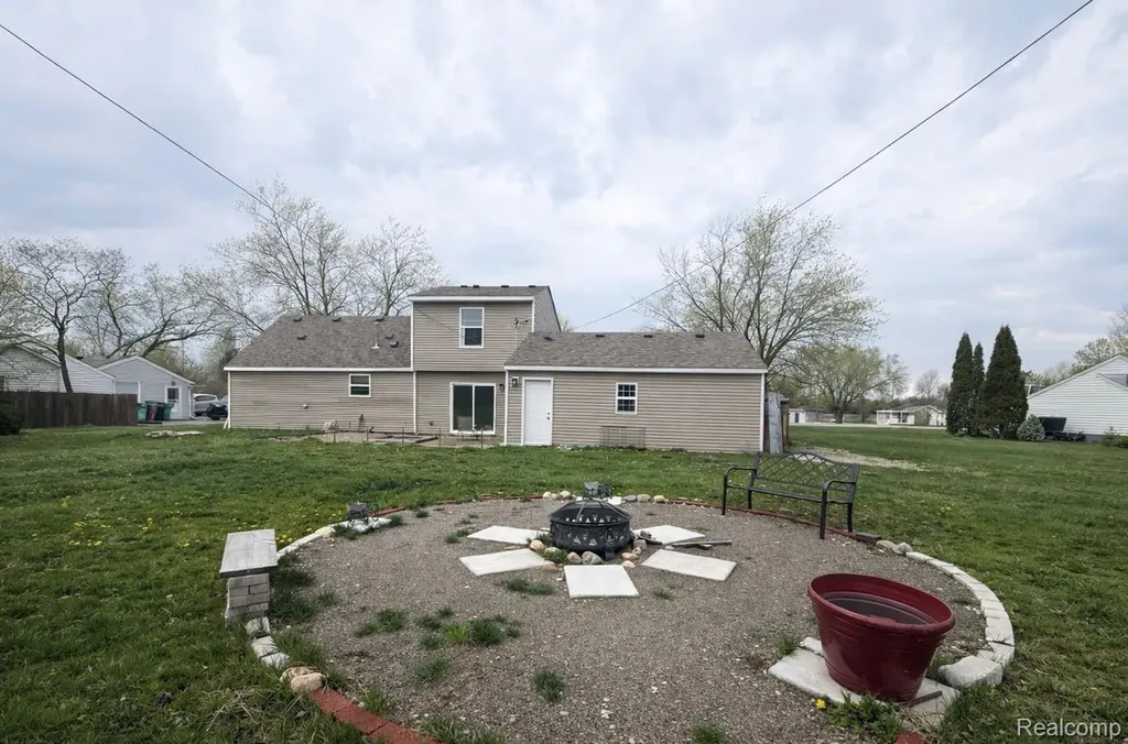 30155 Fort Road Brownstown Charter Township MI 48173