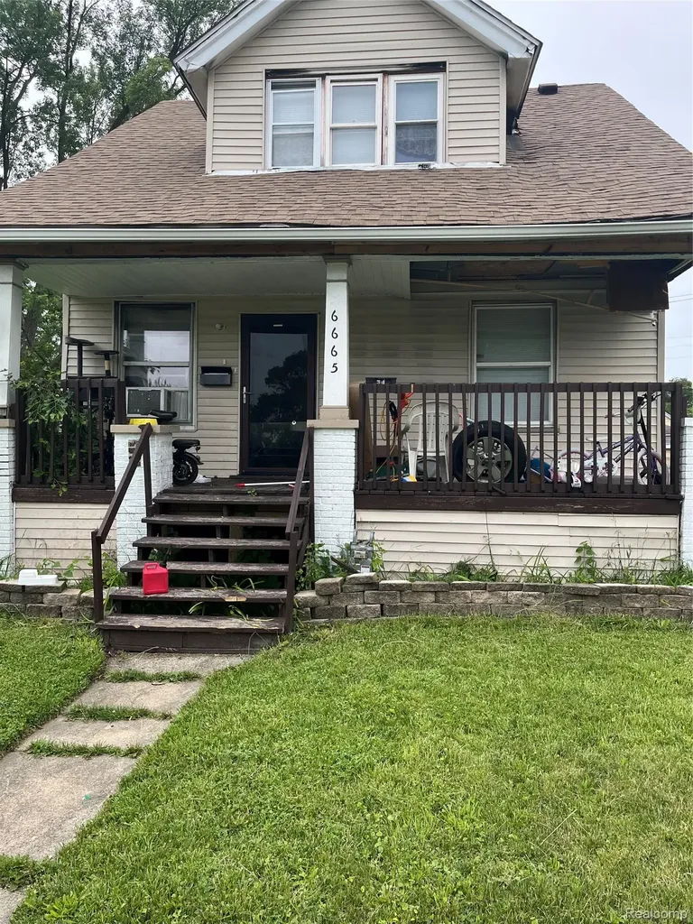 6665 Holcomb Street Detroit City MI 48213