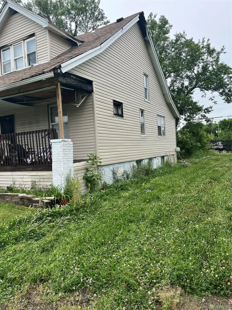 6665 Holcomb Street Detroit City MI 48213