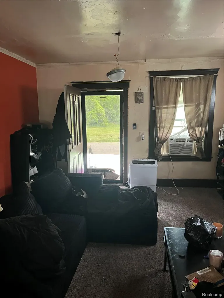 6665 Holcomb Street Detroit City MI 48213