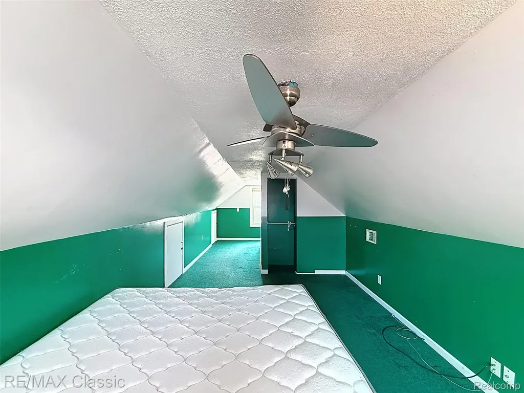 1757 Riverbank Street Lincoln Park City MI 48146