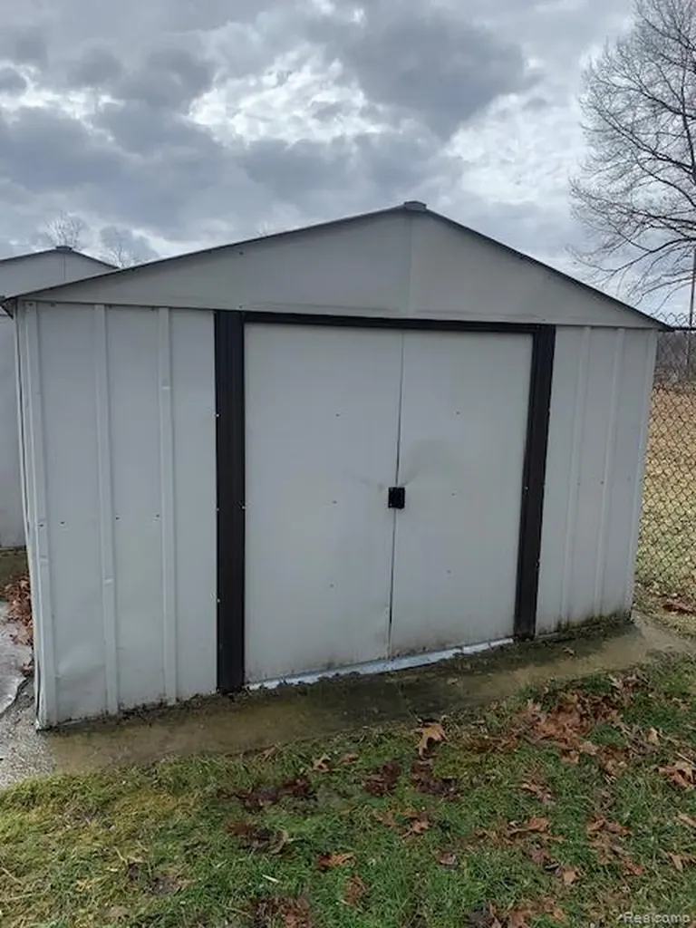 6378 Gale Road Atlas Township MI 48411