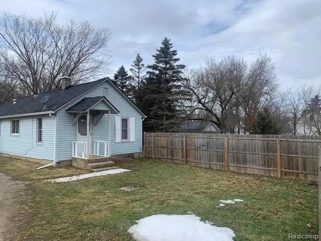 6378 Gale Road Atlas Township MI 48411
