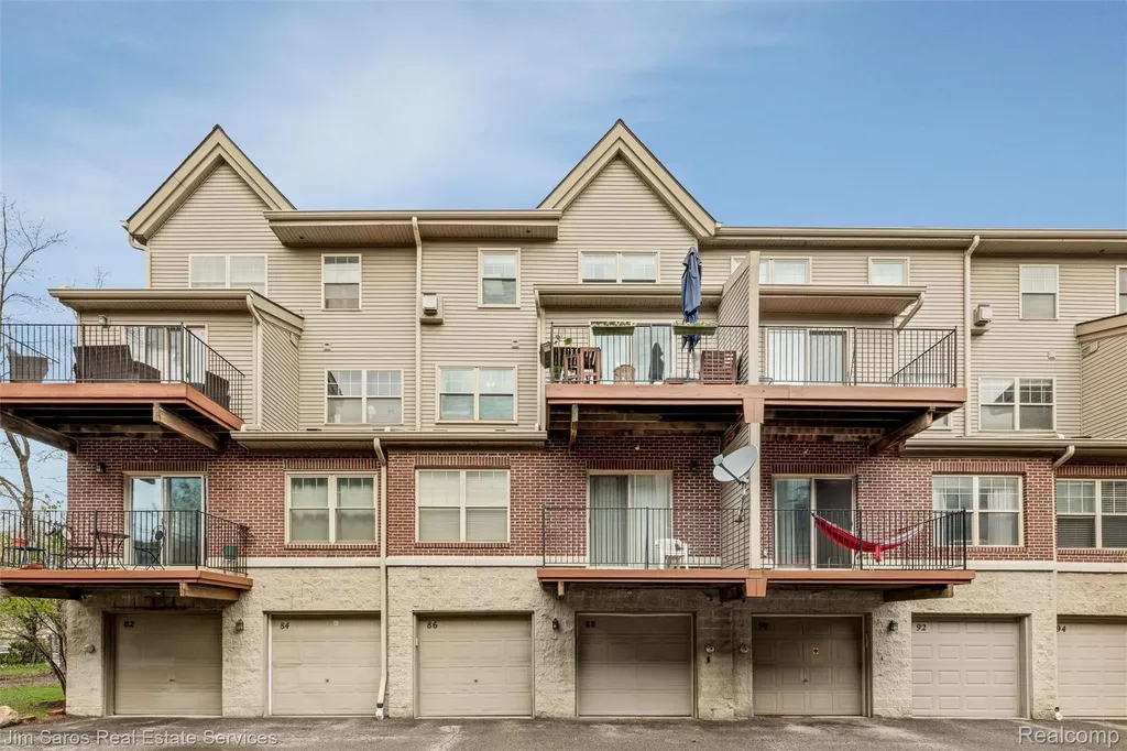 86 Adelaide Street Detroit City MI 48201