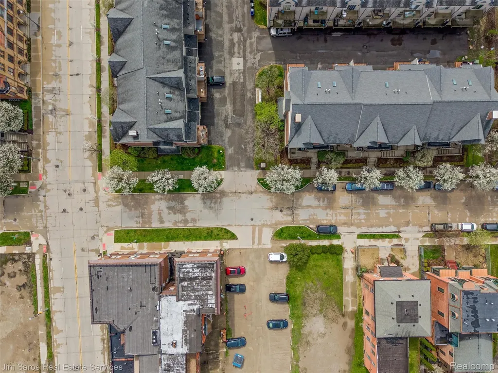 86 Adelaide Street Detroit City MI 48201