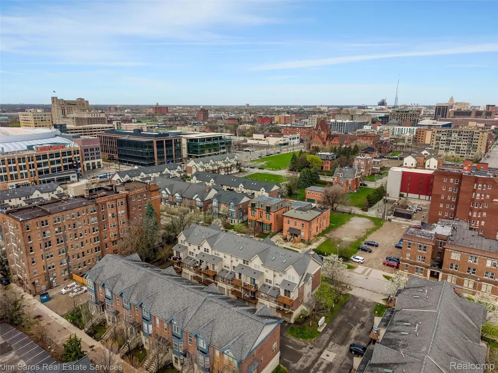 86 Adelaide Street Detroit City MI 48201