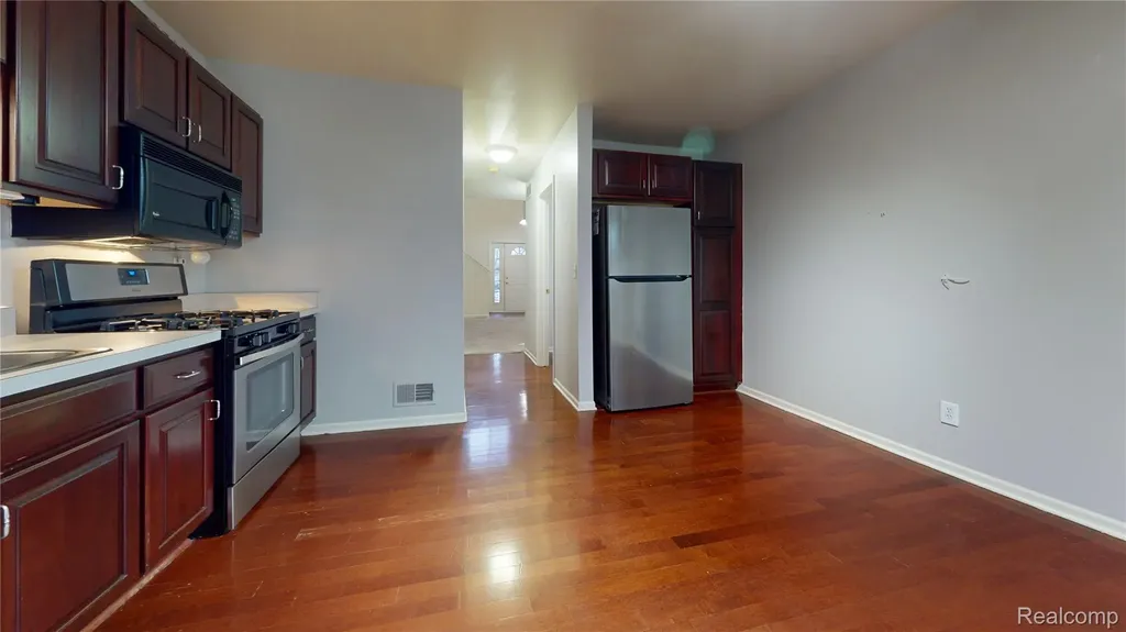 136 Sheffield Court Canton Charter Township MI 48188