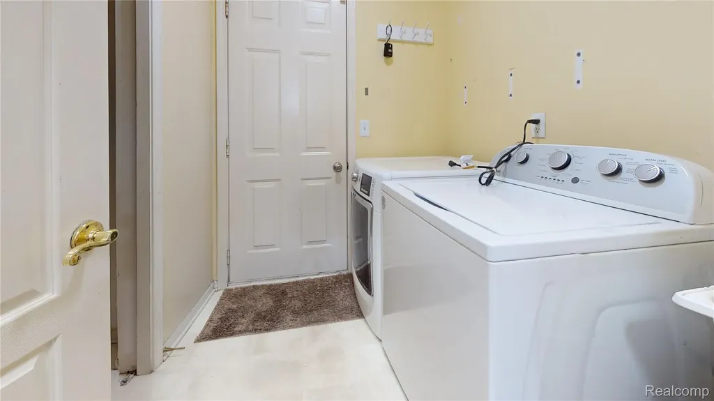 136 Sheffield Court Canton Charter Township MI 48188