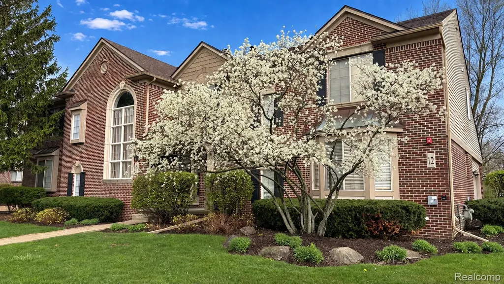136 Sheffield Court Canton Charter Township MI 48188