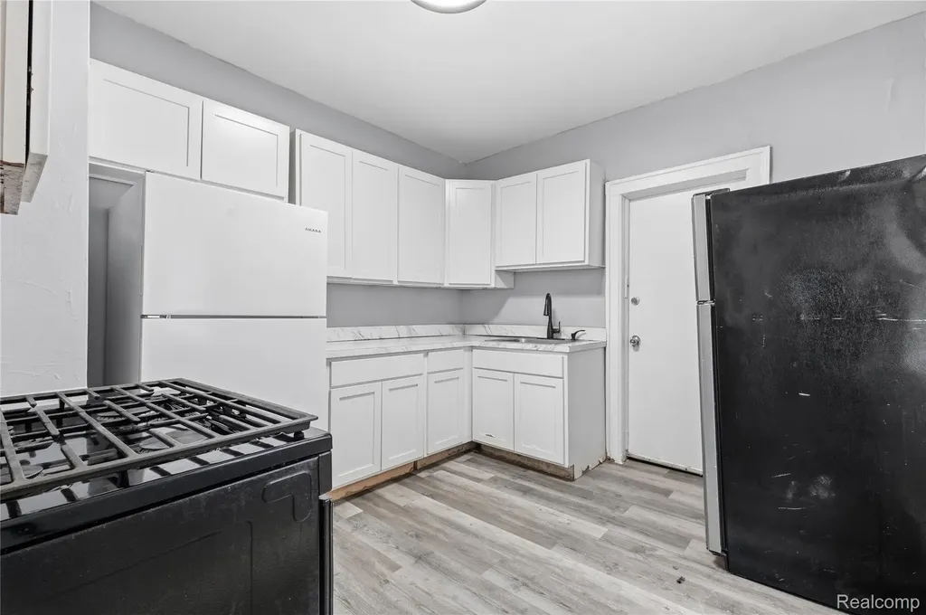 3290 Tuxedo Street Detroit City MI 48206
