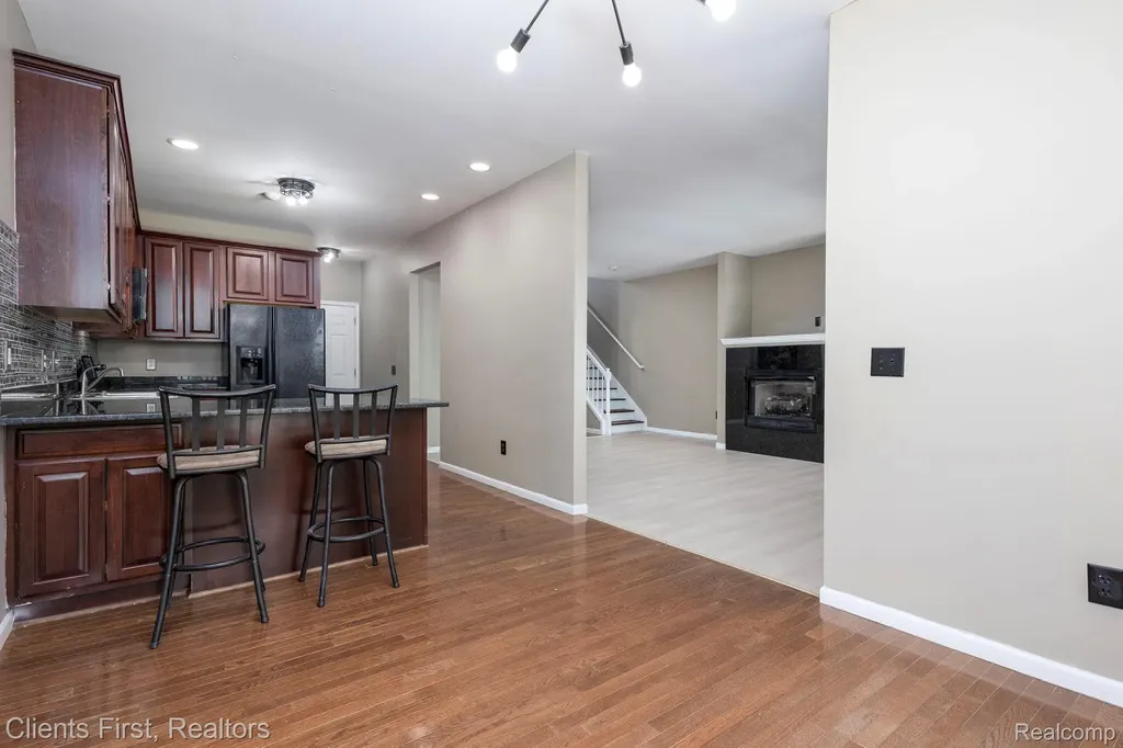 41351 N Maplewood Drive Canton Charter Township MI 48187