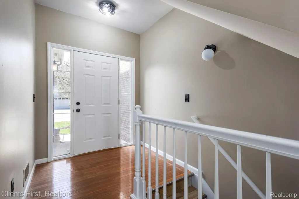 41351 N Maplewood Drive Canton Charter Township MI 48187