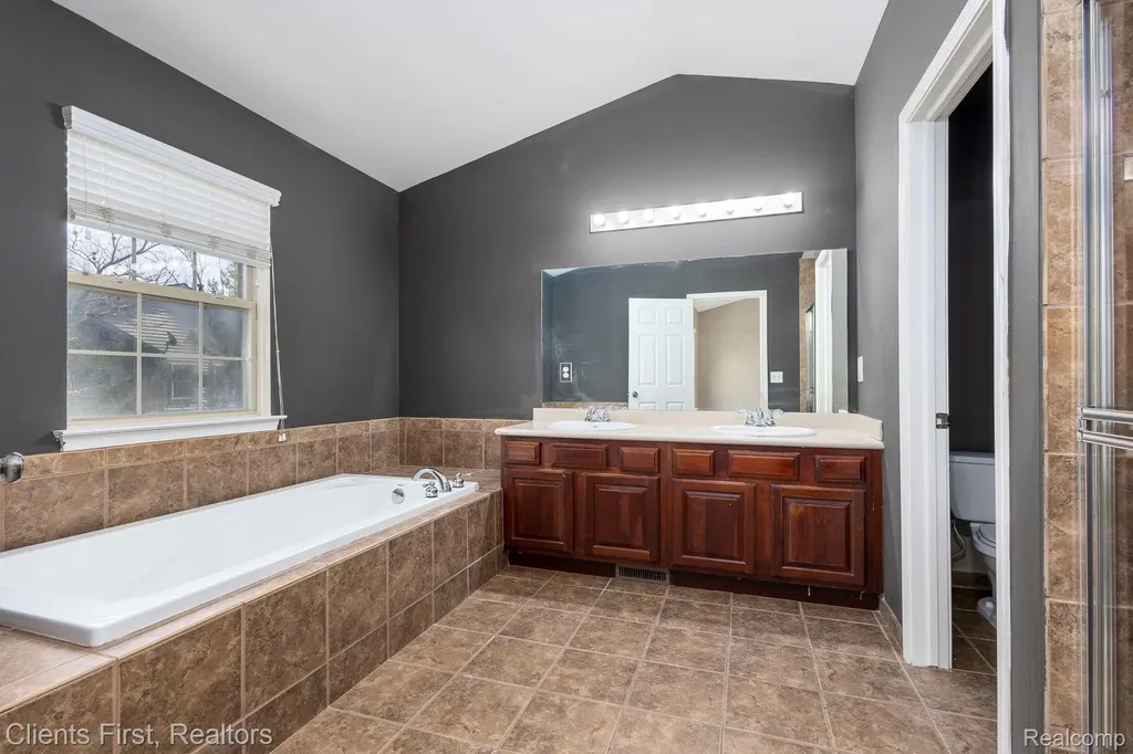 41351 N Maplewood Drive Canton Charter Township MI 48187