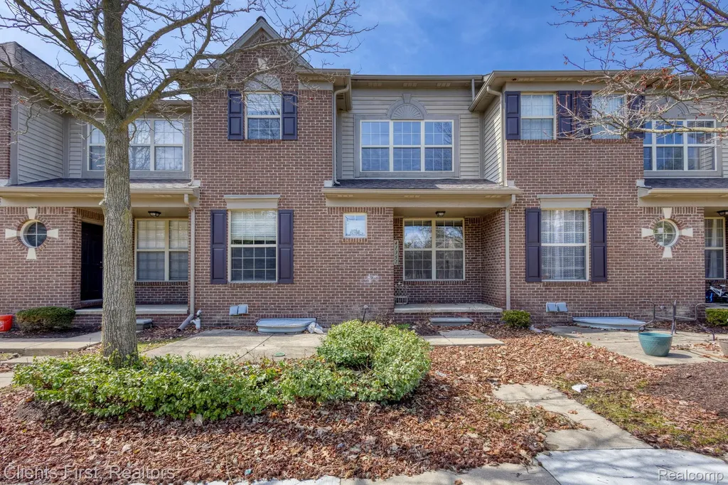 41351 N Maplewood Drive Canton Charter Township MI 48187