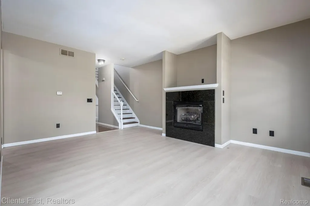 41351 N Maplewood Drive Canton Charter Township MI 48187