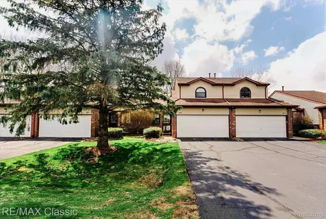 9039 Lake E Road Springfield Charter Township MI 48348