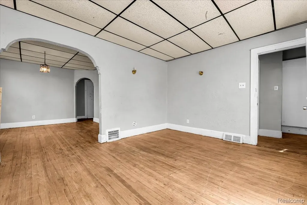14888 Mendota Street Detroit City MI 48238