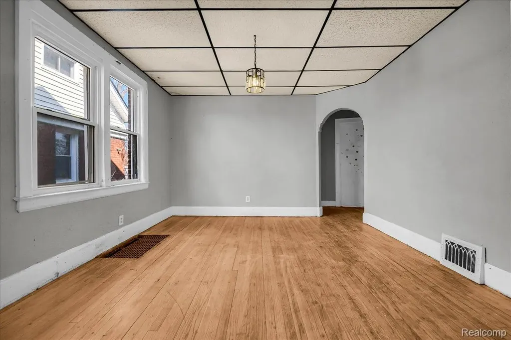 14888 Mendota Street Detroit City MI 48238