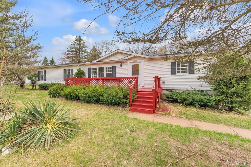 36085 Wick Road Romulus City MI 48174