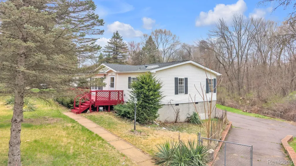 36085 Wick Road Romulus City MI 48174