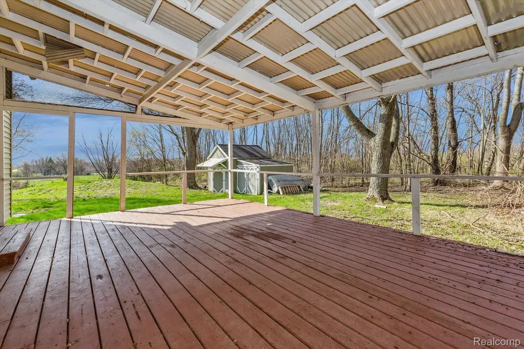 3823 Oxbow Road Sodus Township MI 49126