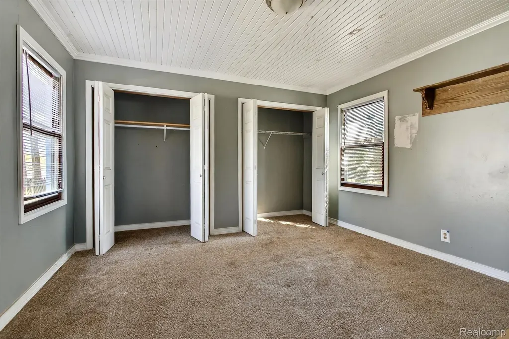3823 Oxbow Road Sodus Township MI 49126