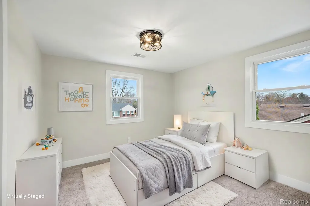 327 Normandy Road Royal Oak City MI 48073