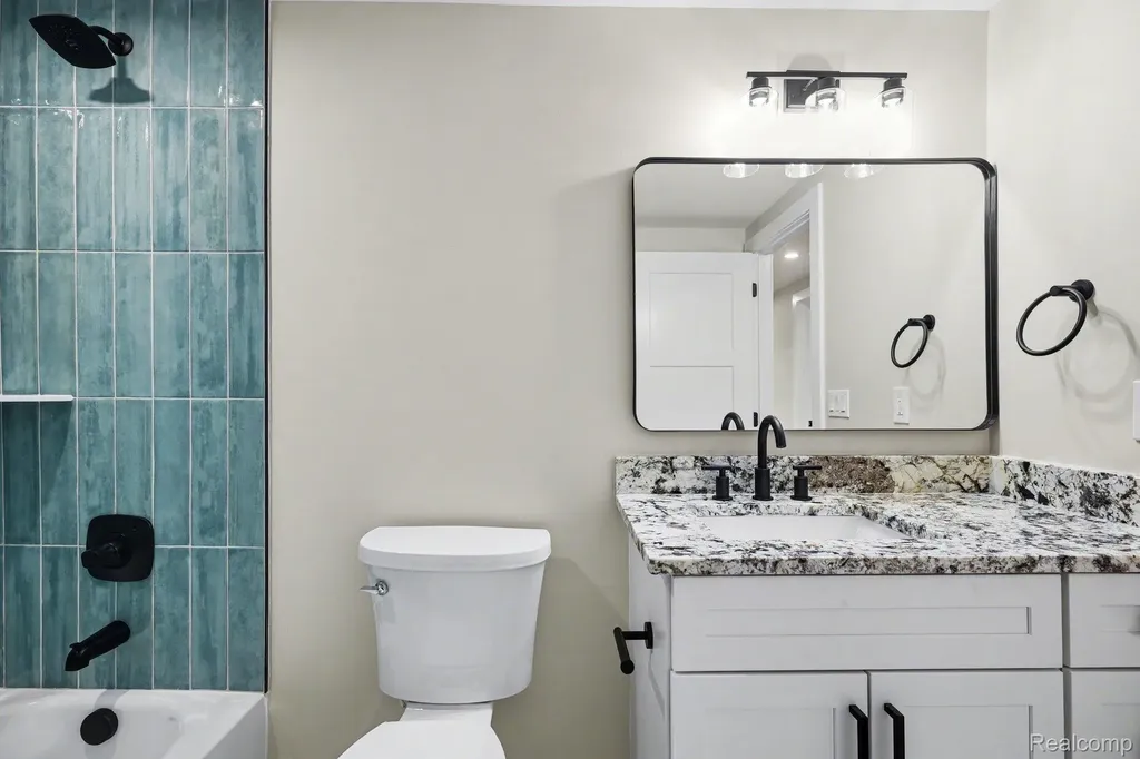 327 Normandy Road Royal Oak City MI 48073