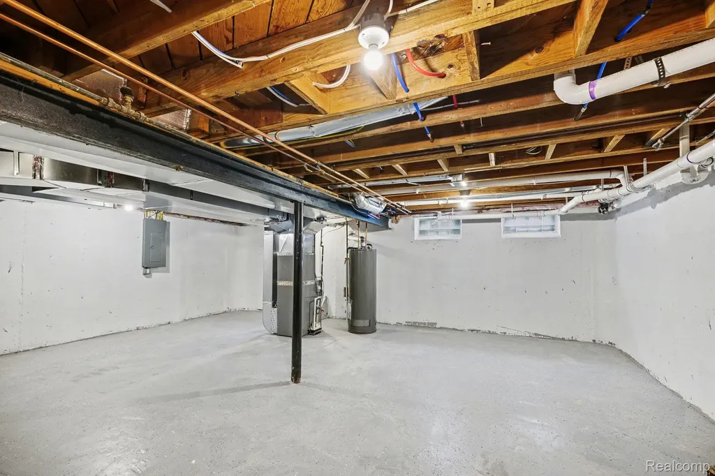 327 Normandy Road Royal Oak City MI 48073