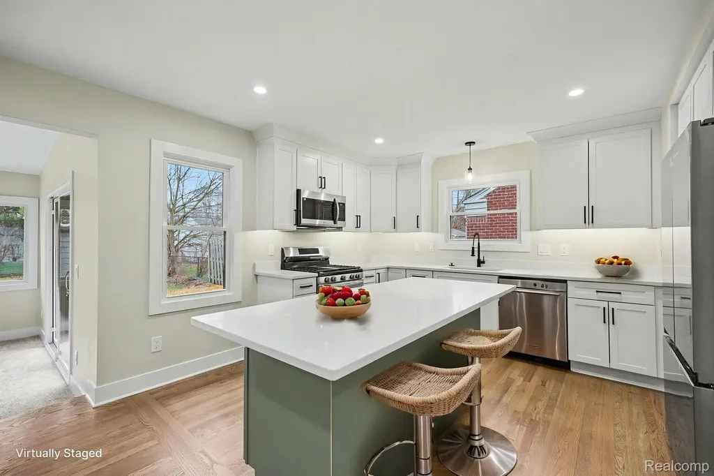 327 Normandy Road Royal Oak City MI 48073