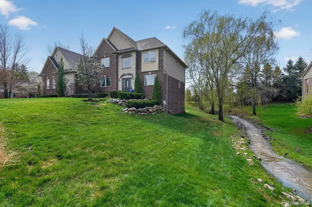 48877 Wildwood Court Plymouth Charter Township MI 48170