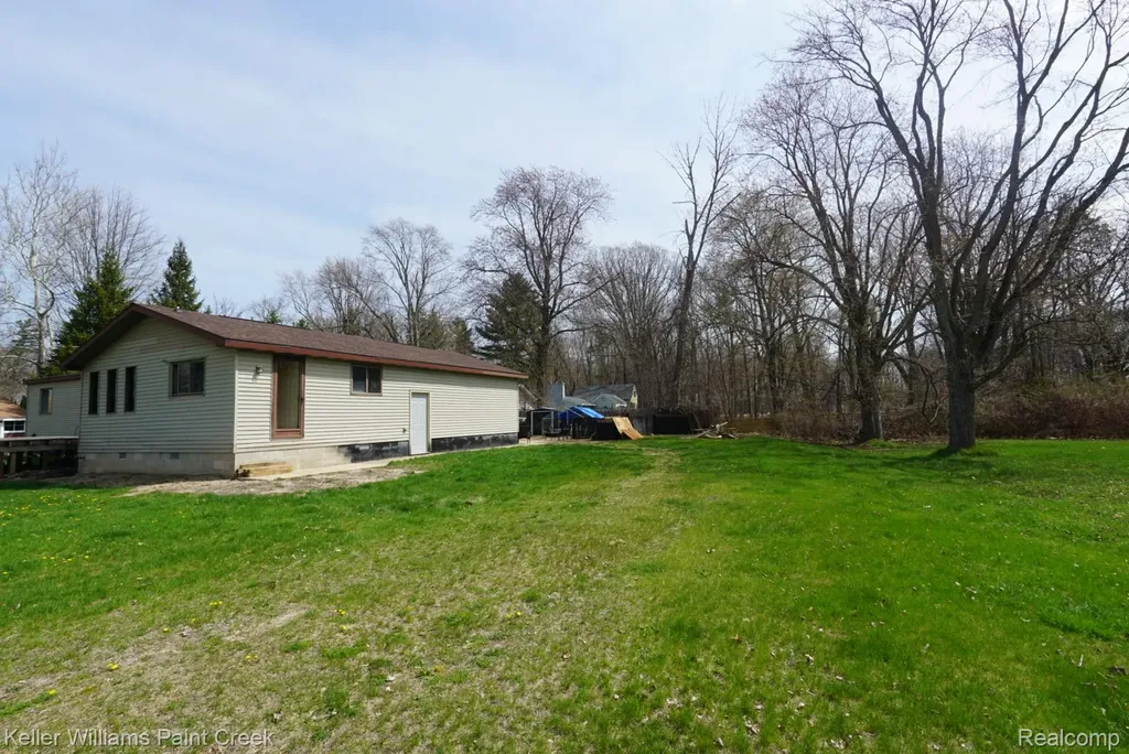 8565 Chapin Road Mckinley Township MI 48755