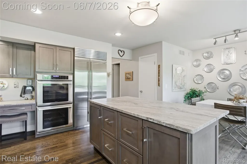 5321 Forest Way Bloomfield Hills City MI 48302
