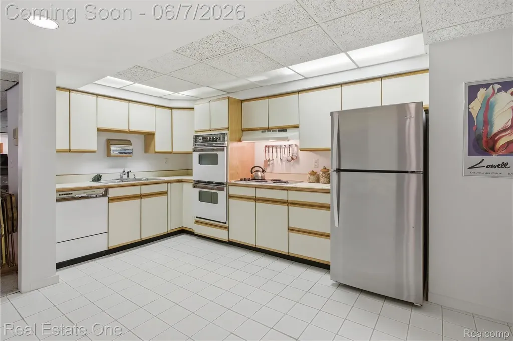 5321 Forest Way Bloomfield Hills City MI 48302
