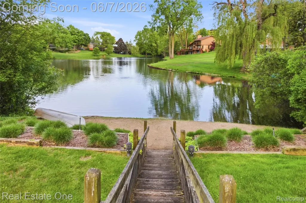 5321 Forest Way Bloomfield Hills City MI 48302