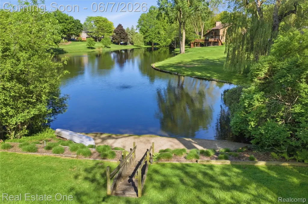 5321 Forest Way Bloomfield Hills City MI 48302